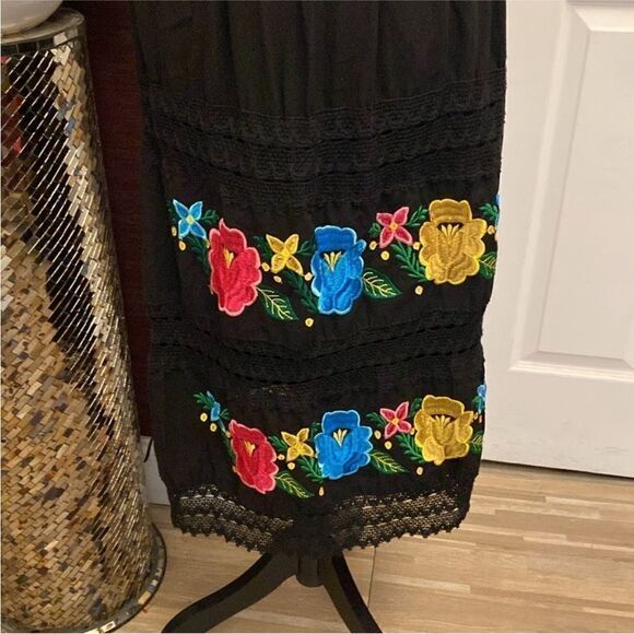 Artesanians Tikay cotton Embroidered Off-Shoulder Black Dress, L - Picture 6 of 10